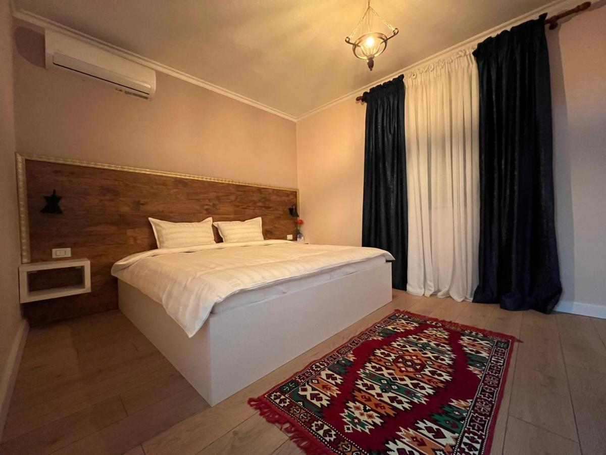 Chestnut Yard Villa Tiranë Luaran gambar