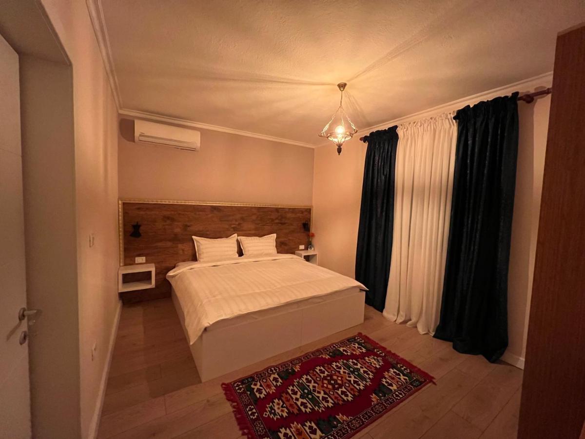 Chestnut Yard Villa Tiranë Luaran gambar