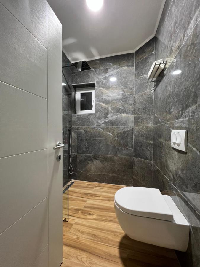 Chestnut Yard Villa Tiranë Luaran gambar