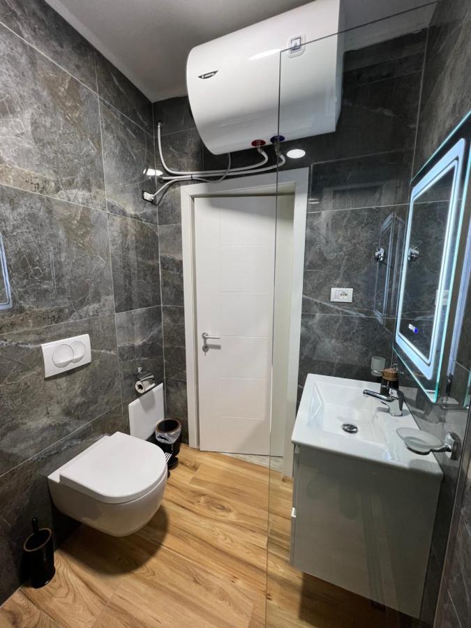 Chestnut Yard Villa Tiranë Luaran gambar