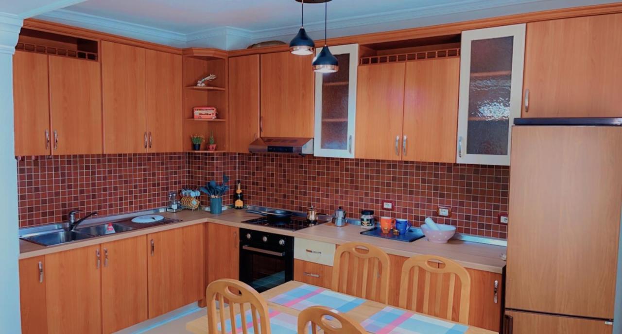 Chestnut Yard Villa Tiranë Luaran gambar